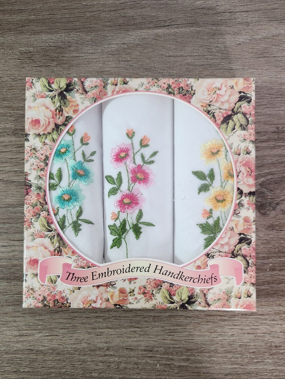 Vintage Floral Embroidered Ladies Handkerchiefs